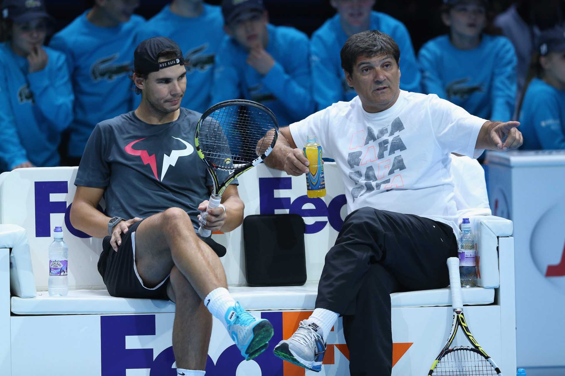«Était professeur de tennis»: l'oncle Toni admet qu'il est étrange d'entraîner un autre joueur après Rafael Nadal