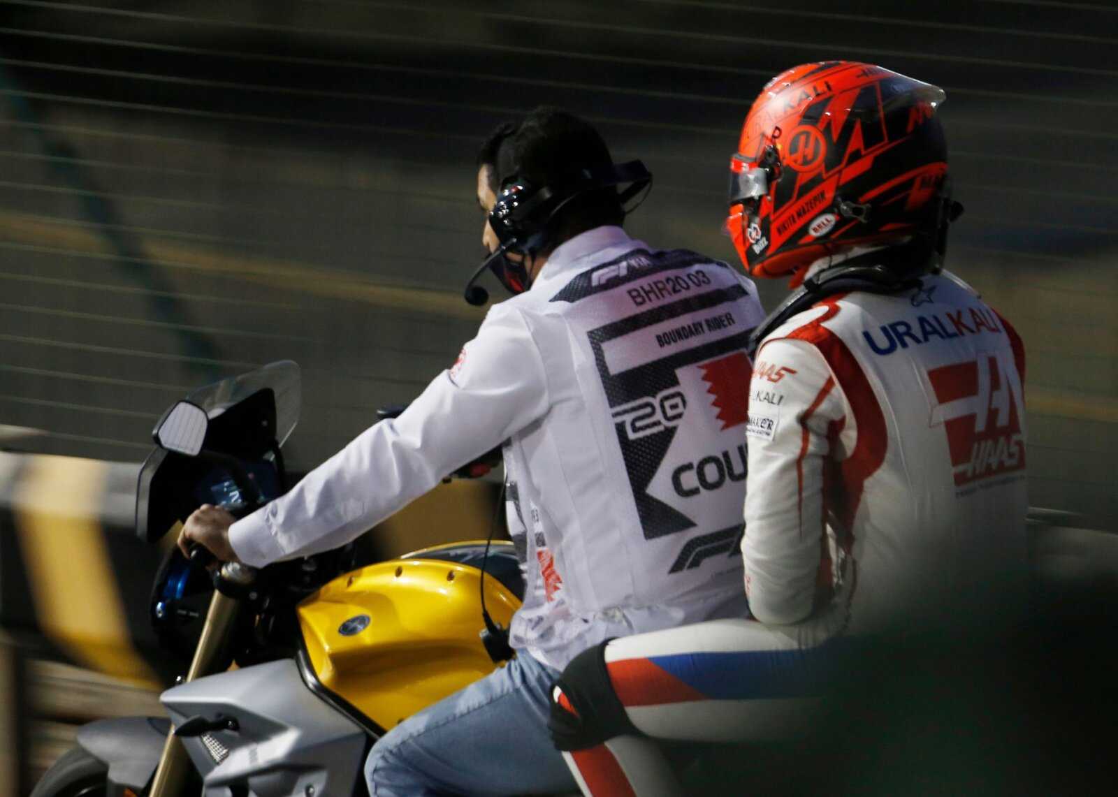 Nikita Mazepin quitte la course à Bahreïn après son accident
