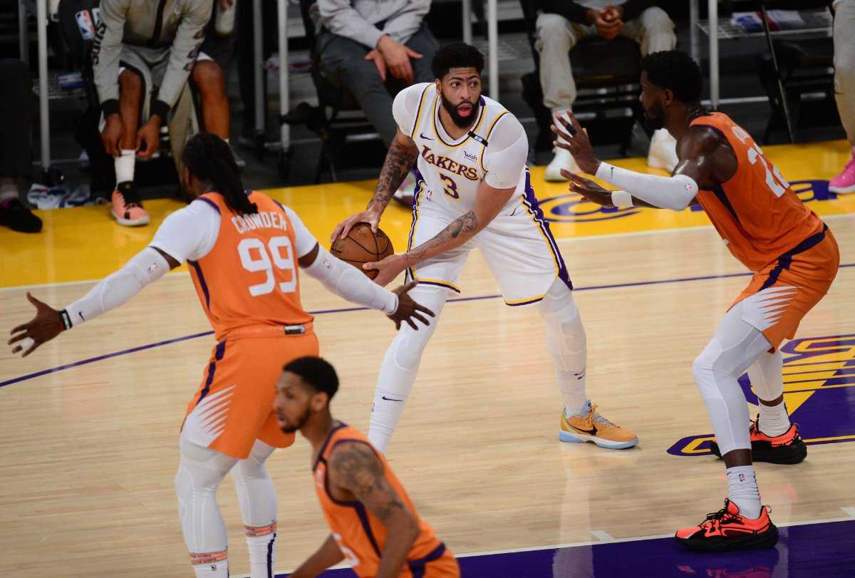 "Je ne peux pas gagner cette série sans vêtements de ville": Charles Barkley affirme que les Lakers se battront sans Anthony Davis