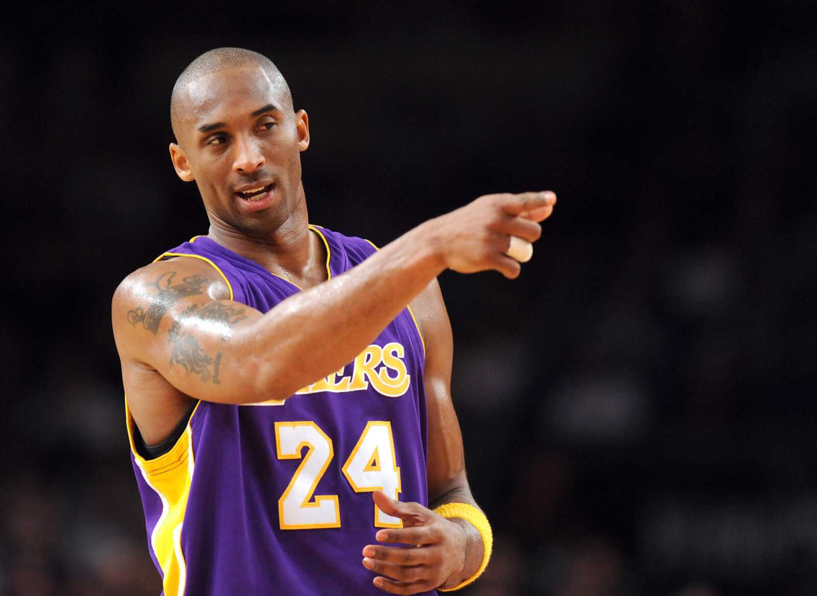 "Ne respectez pas leur éthique de travail": l'entraîneur adjoint des Lakers révèle pourquoi Kobe Bryant ne faisait pas confiance à ses coéquipiers