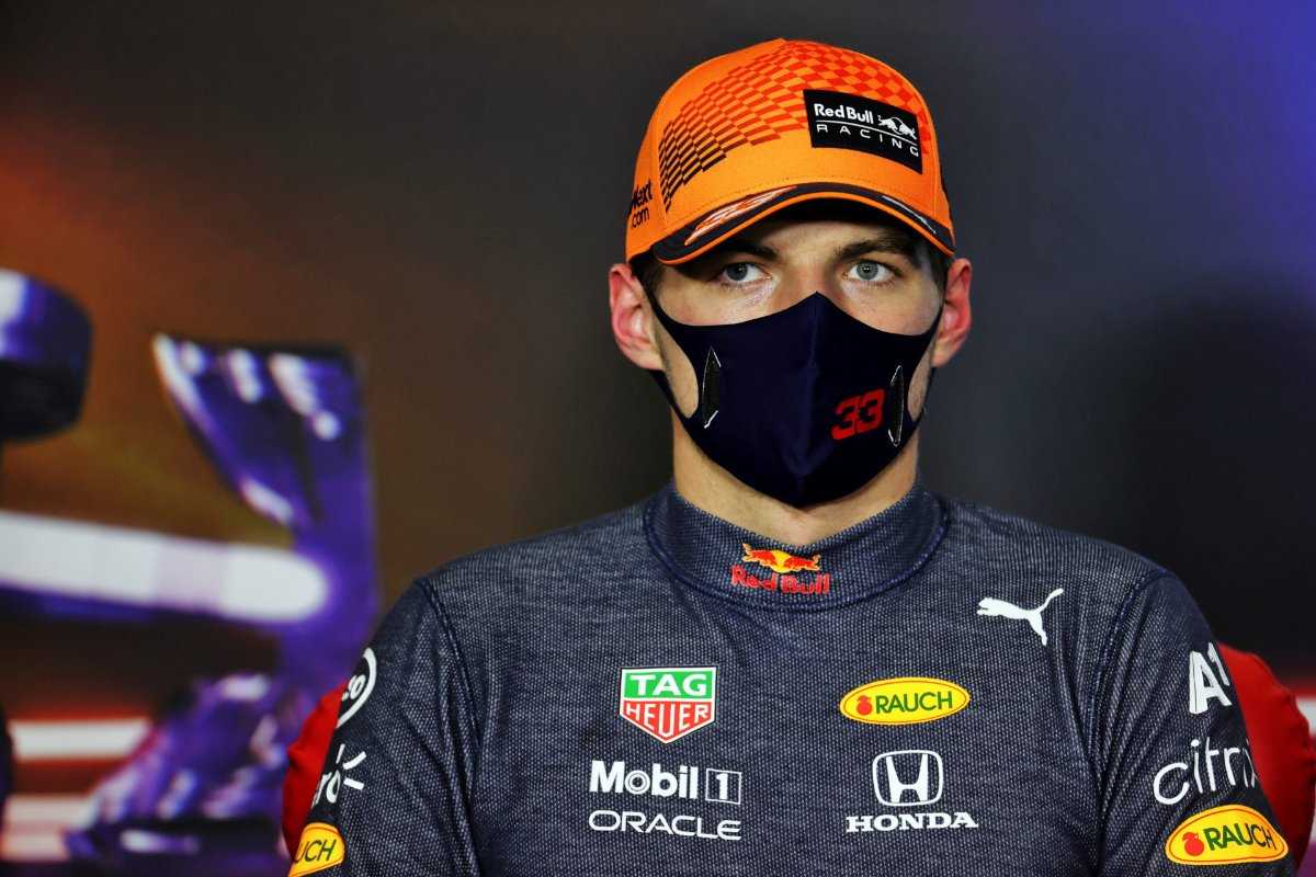 REGARDER: Nikita Mazepin ajoute Max Verstappen à sa liste de pilotes de F1 Fuming à Bakou