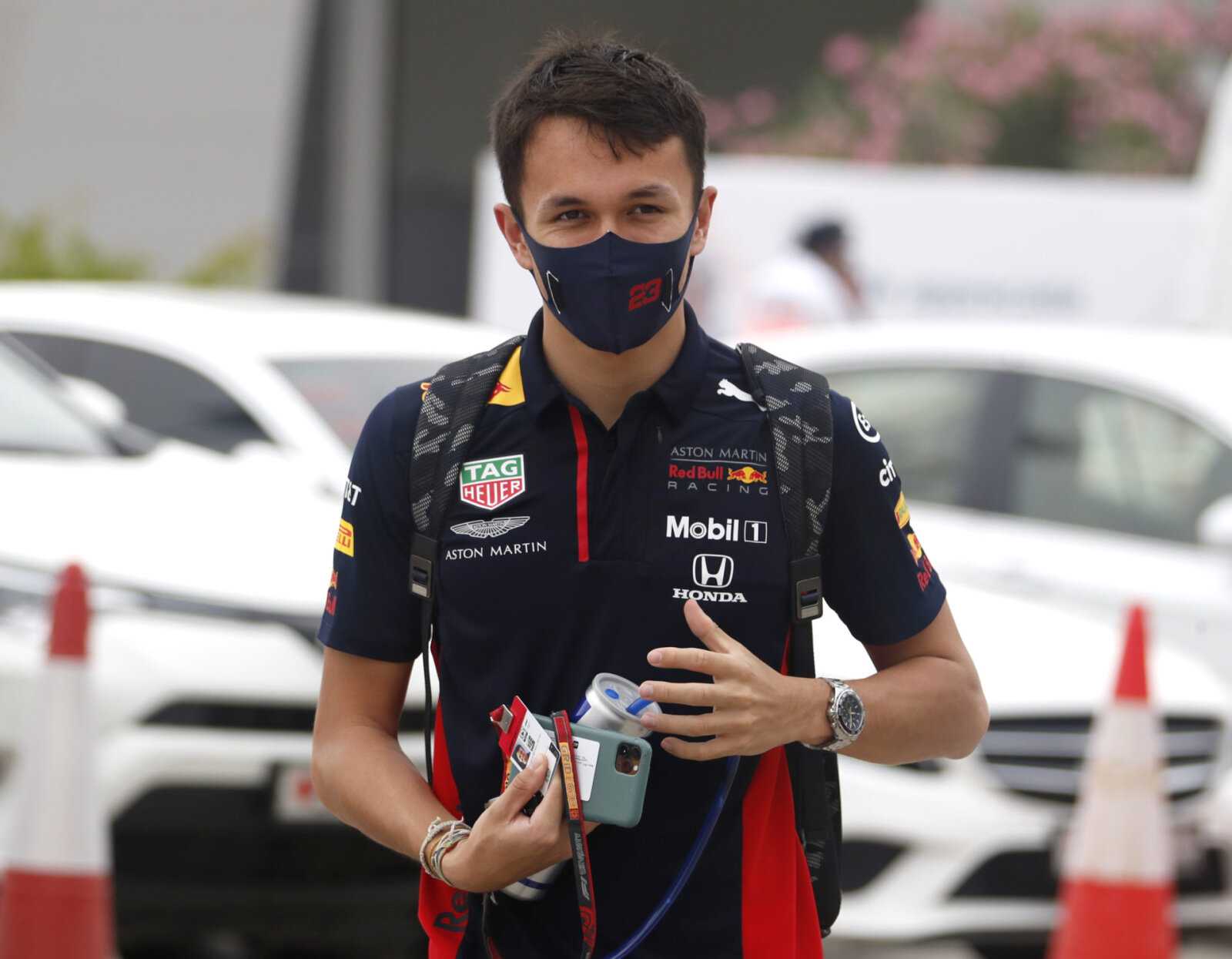 Albon ouvre la possibilité que Red Bull le laisse partir pour des équipes de F1 rivales