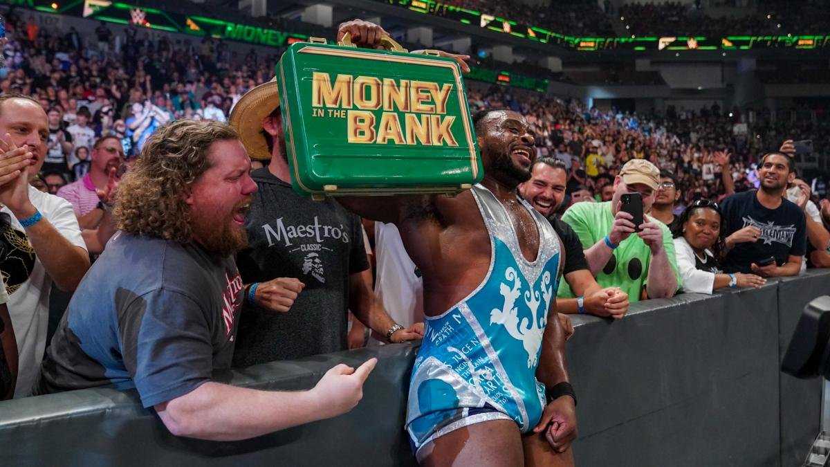 "Ça va être mémorable" - Big E veut encaisser l'argent de la WWE dans le contrat bancaire sur Roman Reigns