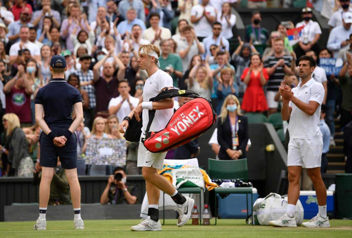 "Can Be My Mentor": Denis Shapovalov fait une déclaration effrontée à l'honneur de Novak Djokovic après la défaite de Wimbledon 2021