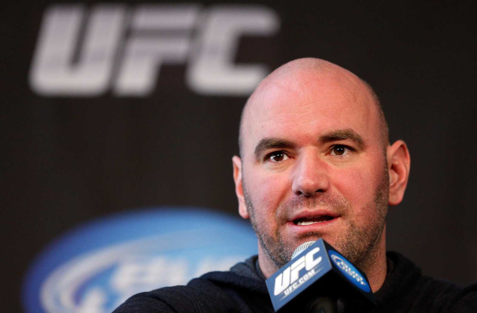 "Je ne le signerais pas" - Dana White affirme que Jake Paul voulait signer un accord avec l'UFC