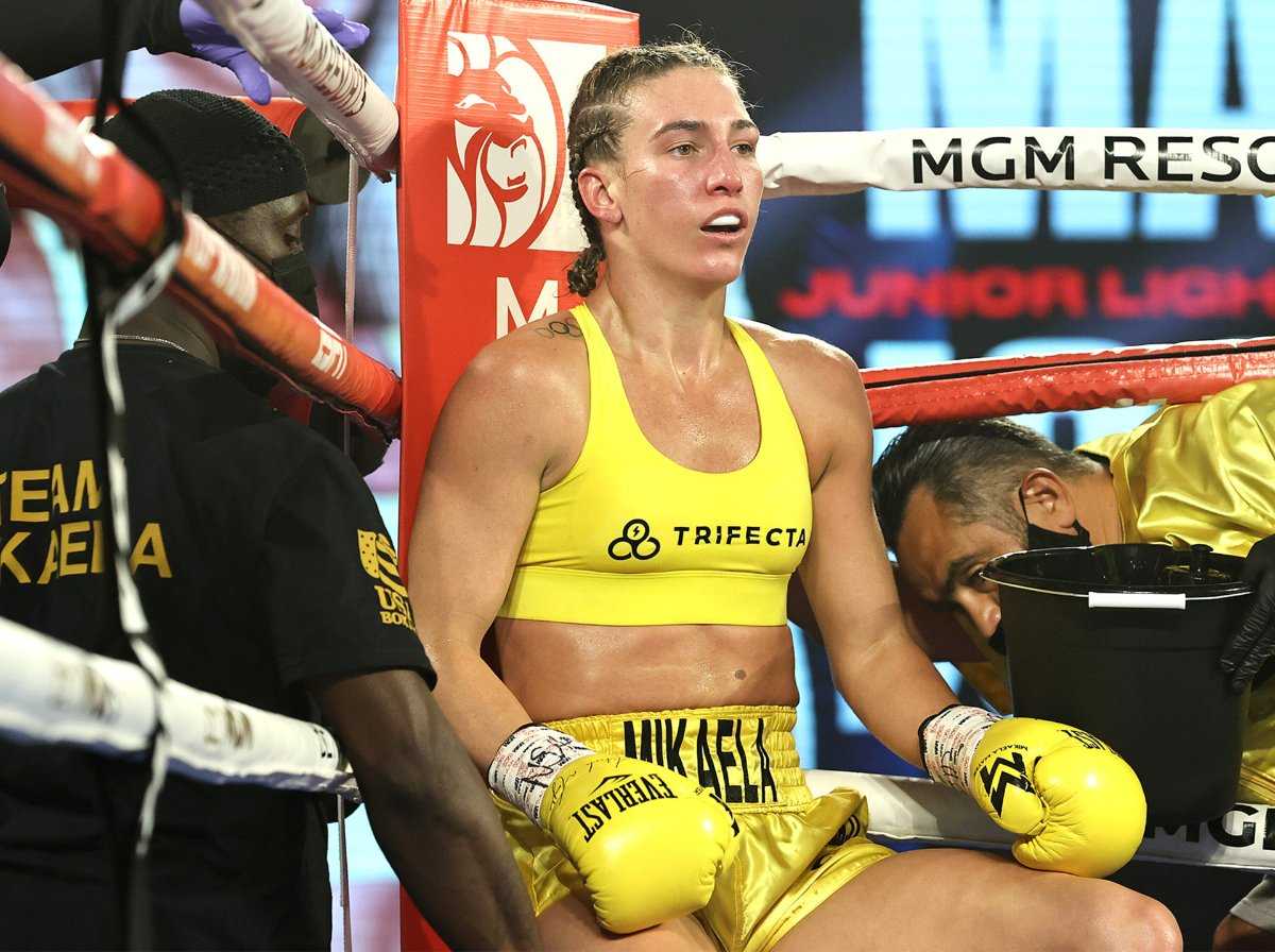 CHOQUANT : Mikaela Mayer révèle la vraie raison pour laquelle l'UFC est si populaire aujourd'hui
