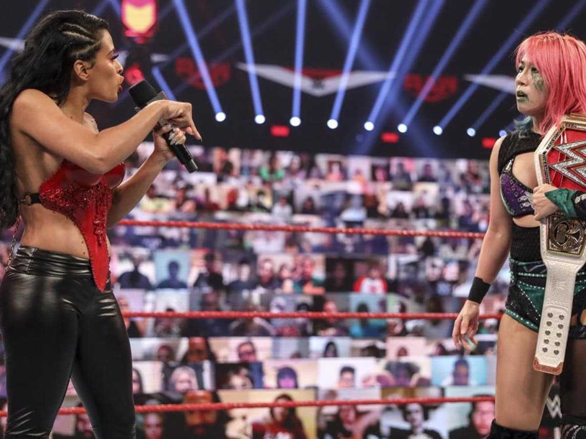 La superstar de WWE SmackDown était dans les coulisses de AEW Dynamite: Fight for the Fallen la semaine dernière!