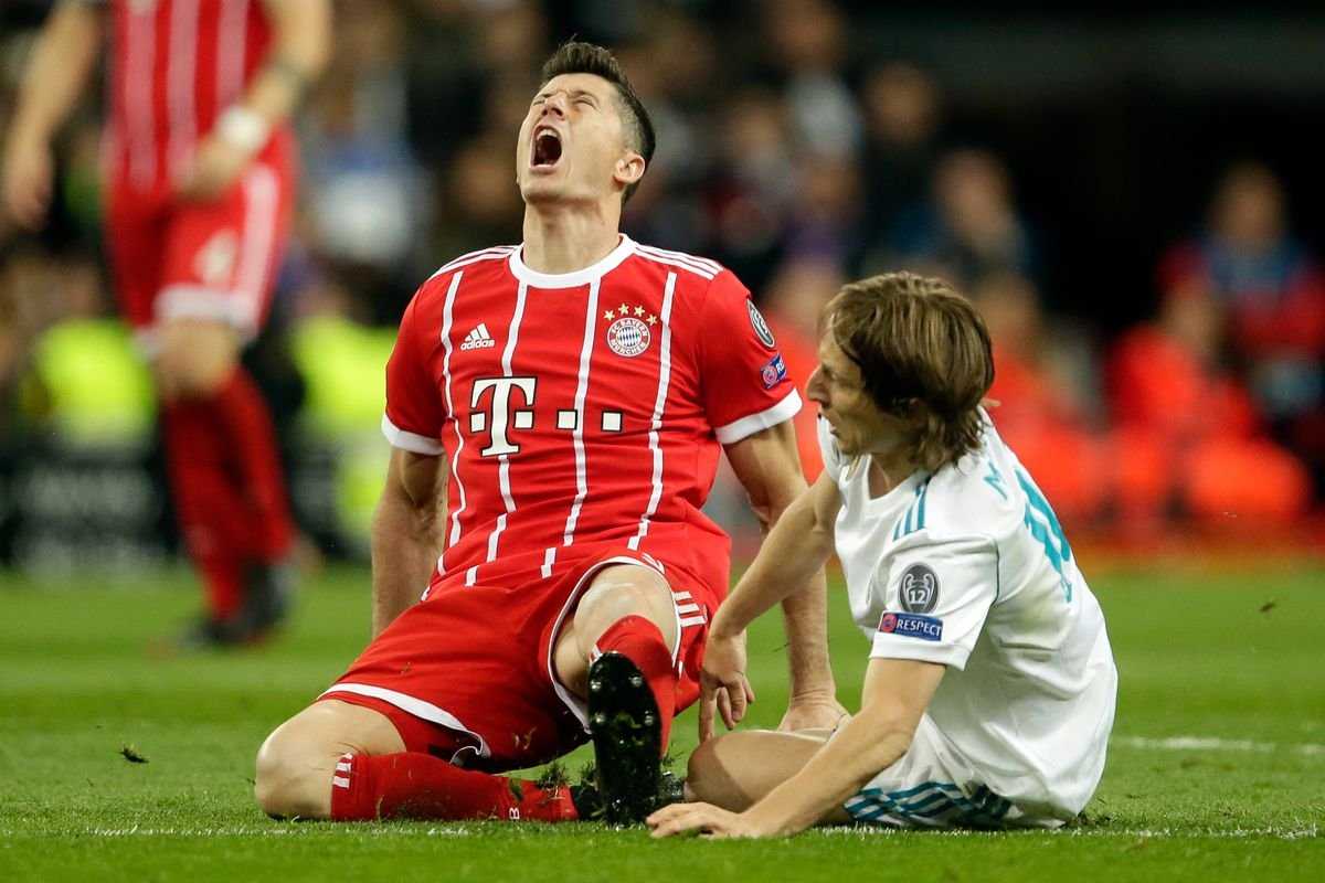 L'ancien PDG du Bayern Munich révèle comment il a éloigné Robert Lewandowski du transfert au Real Madrid