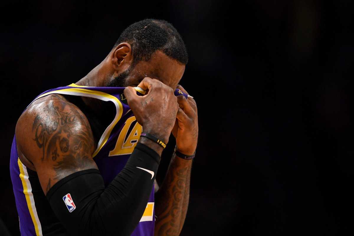 Les Lakers signent un rival LeBron James rarement connu au personnel d'entraîneurs