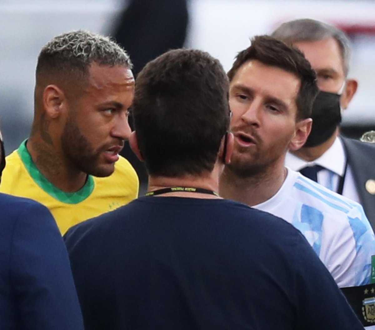"Pourquoi ne nous ont-ils pas prévenus avant?" - Lionel Messi agacé après la suspension du match Argentine vs Brésil