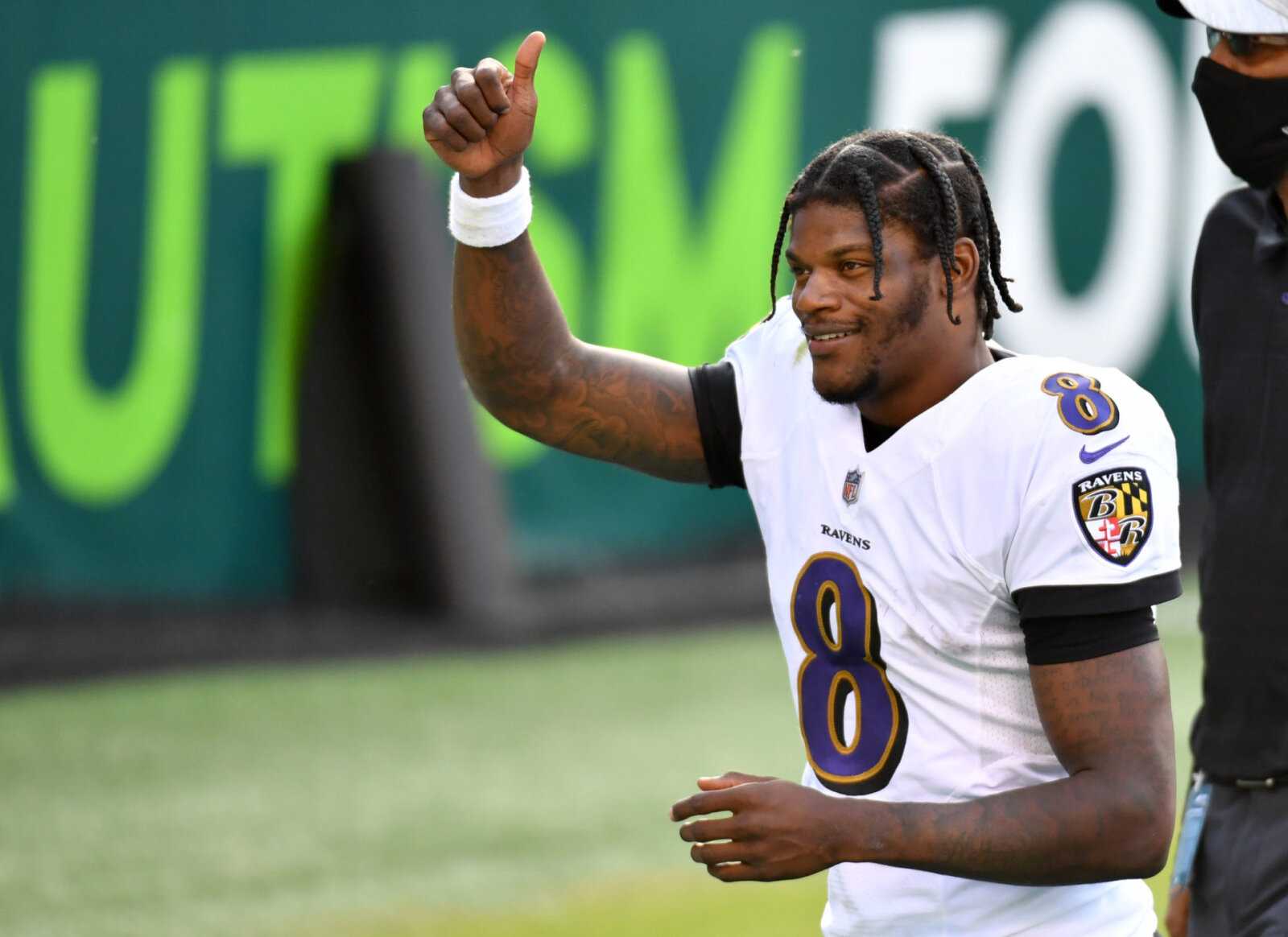 RUPTURE : Lamar Jackson manque à nouveau l'entraînement alors que les problèmes de dos persistent ;  Douteux pour les Ravens de Baltimore contre les Broncos de Denver