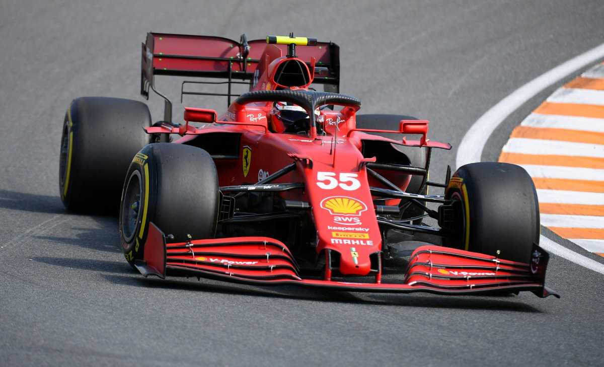 VIDÉO: Carlos Sainz est parti confus après s'être écrasé dans le virage 3 à Zandvoort F1 Practice