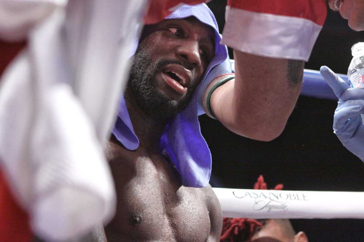 La WBA ordonne à Yordenis Ugas de faire face à un challenger obligatoire et rejette le combat contre Errol Spence Jr.