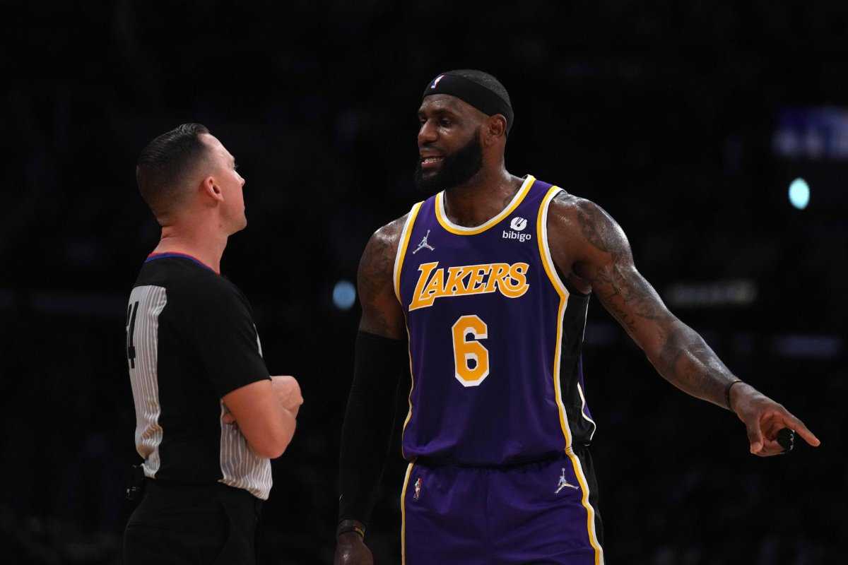 LeBron James joue-t-il ce soir ?  LA Lakers vs San Antonio Spurs Prédiction, blessures et alignements