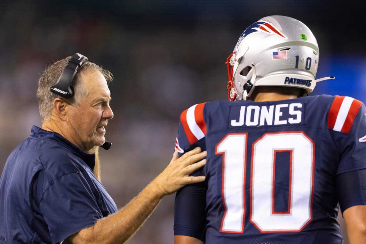 «Mac Jones est prêt» – L'analyste salue le quart-arrière des Patriots après une brillante démonstration contre les Bucs