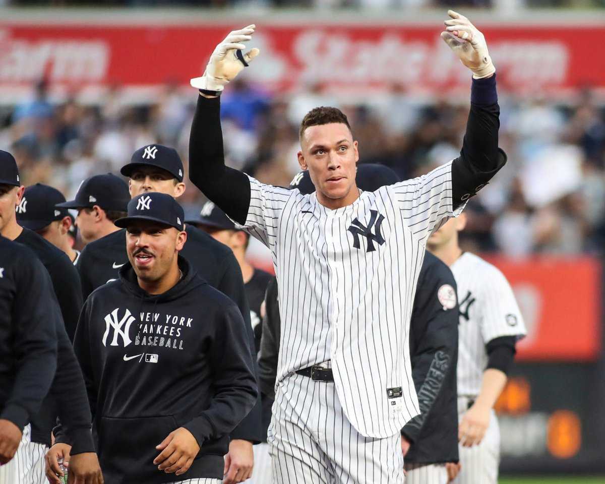 REGARDER: Aaron Judge Clutch Play obtient une place pour les séries éliminatoires de la MLB pour les Yankees de New York