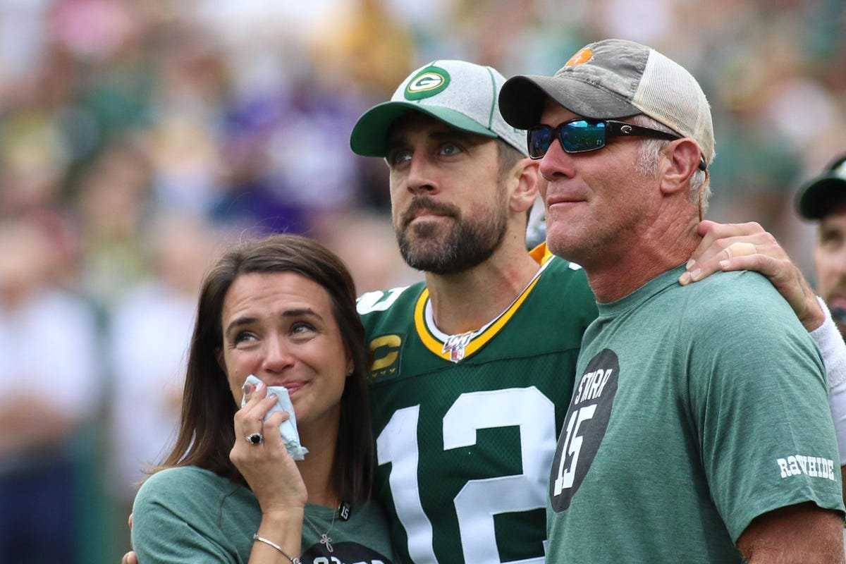 La légende des Packers de Green Bay, Brett Favre, fait des déclarations audacieuses à propos d'Aaron Rodgers