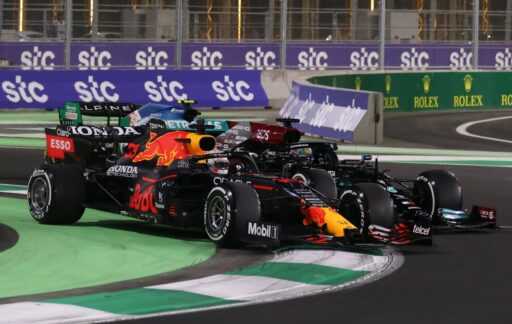 Les anciens pilotes de F1 pour les stewards pour avoir établi un “précédent” avec la pénalité de Max Verstappen au GP d’Arabie saoudite