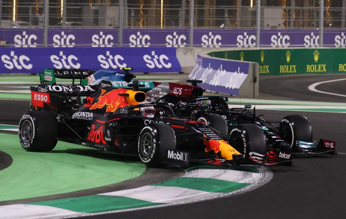 Les anciens pilotes de F1 pour les stewards pour avoir établi un "précédent" avec la pénalité de Max Verstappen au GP d'Arabie saoudite