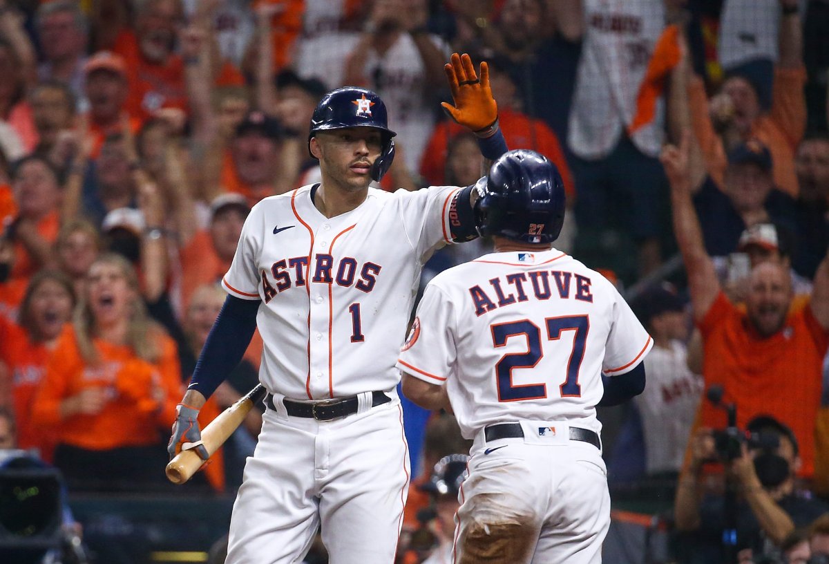 L'offre des Astros de Houston pourrait reconquérir Carlos Correa des Yankees de New York alors que les plans de verrouillage de la MLB ruinent