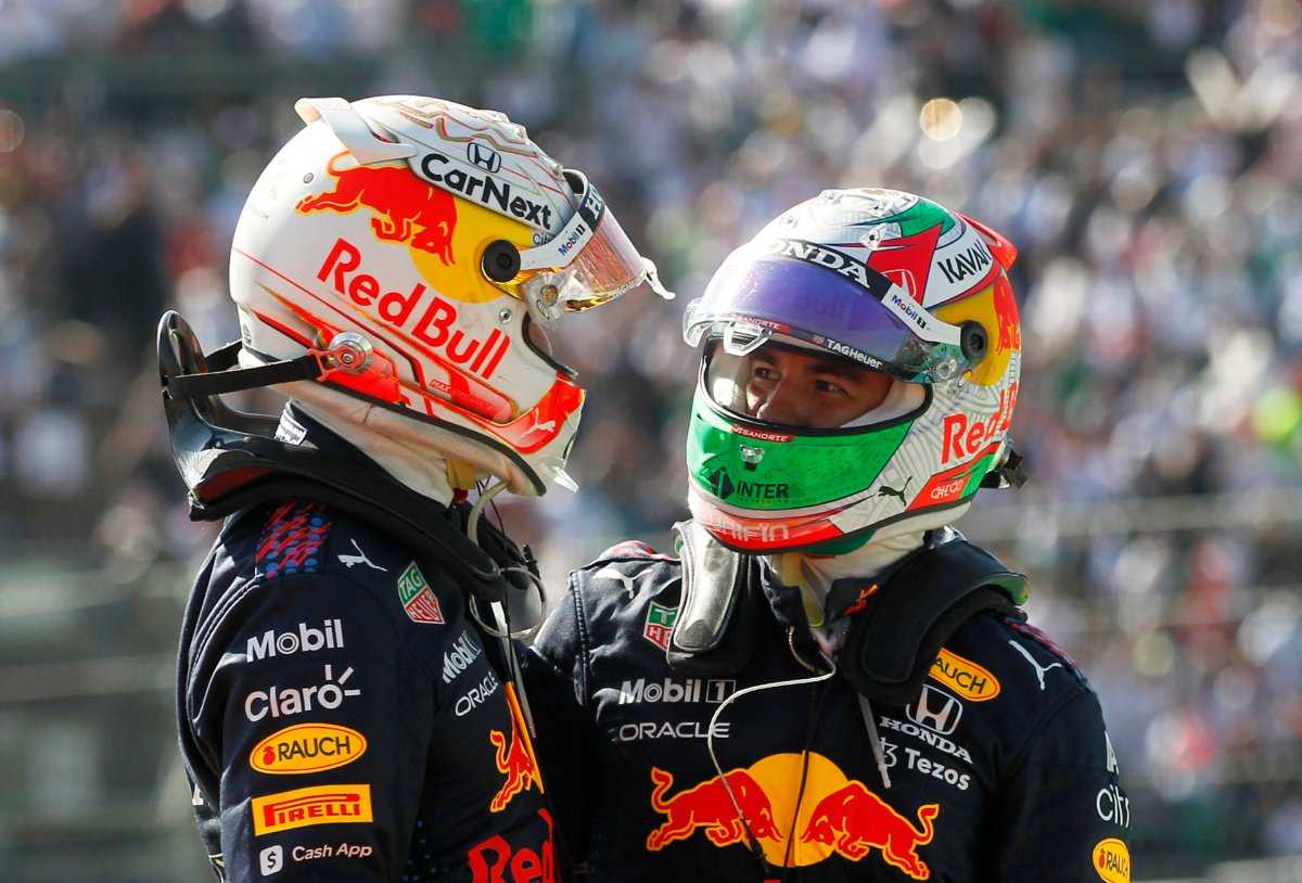 REGARDER: Max Verstappen et Sergio Perez Bond sur la misère du pilote mexicain Red Bull F1 à Austin