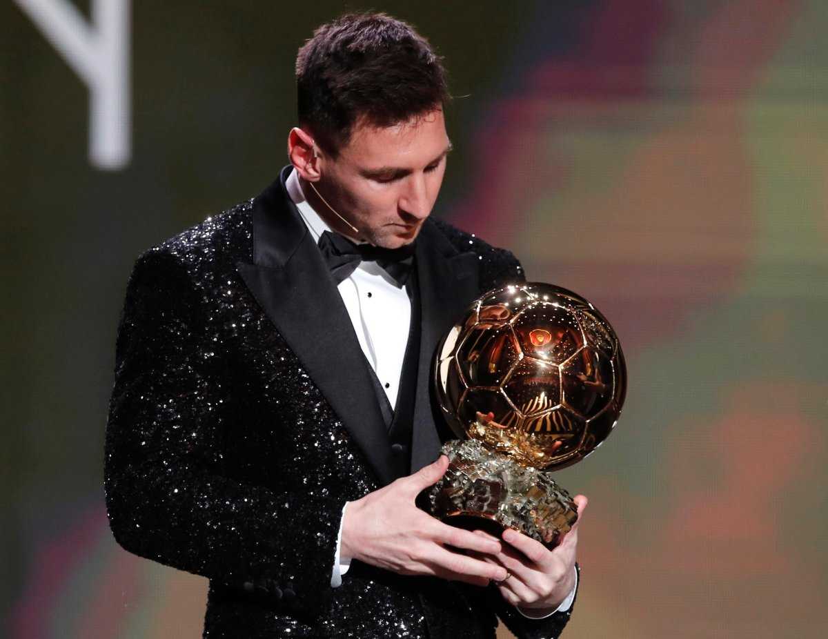 "Suis-je le meilleur de l'histoire?": Lionel Messi fait taire les critiques après la victoire au Ballon d'Or 2021