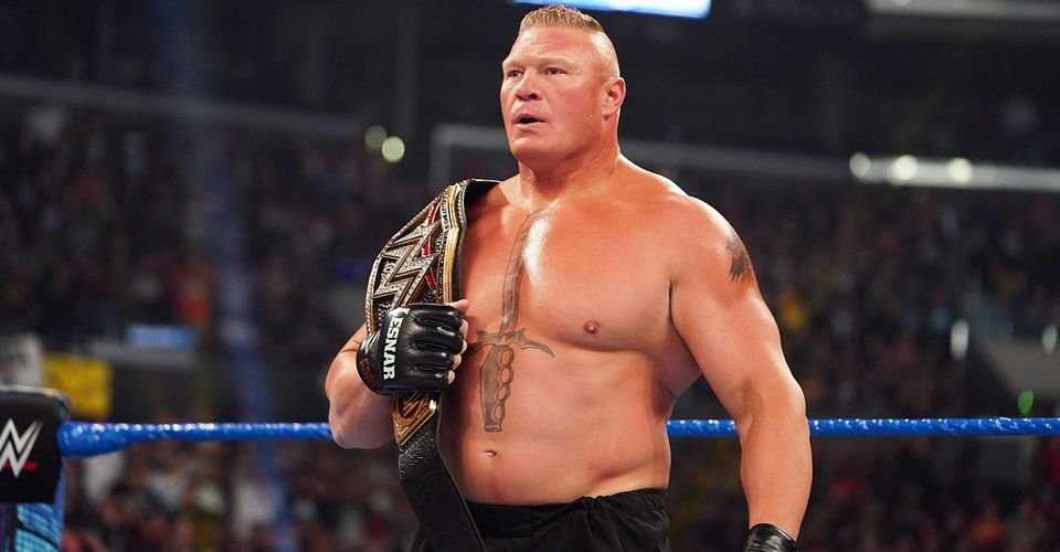 Johnny Knoxville dénigre Brock Lesnar et espère le vaincre pour le titre de la WWE
