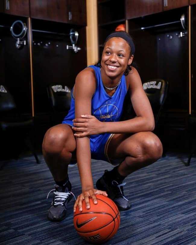 REGARDER : La fille de Shaquille O'Neal domine le match de basket-ball local