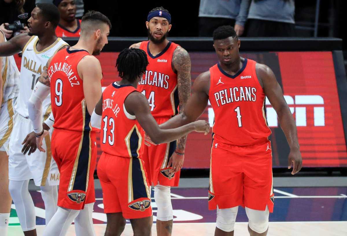 L'équipe NBA New Orleans Pelicans fait preuve de solidarité avec l'Ukraine face à la crise russe