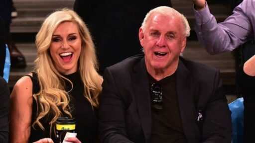 La légende de la WWE Ric Flair donne une mise à jour majeure sur les projets de mariage de sa fille Charlotte Flair en l’absence de la WWE