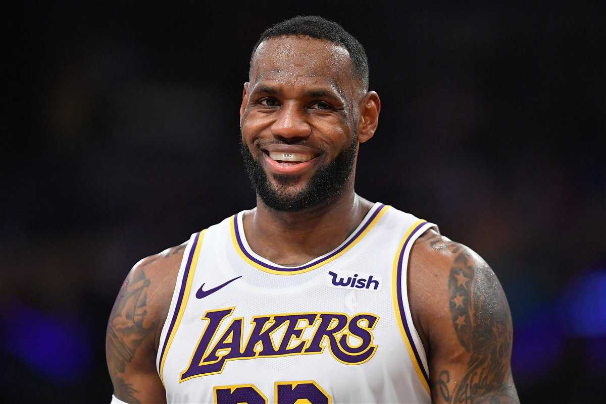 "LeBum va le ruiner": les fans de la NBA se déchaînent alors que l'ancien coéquipier de LeBron James rejette le poste d'entraîneur-chef des Lakers