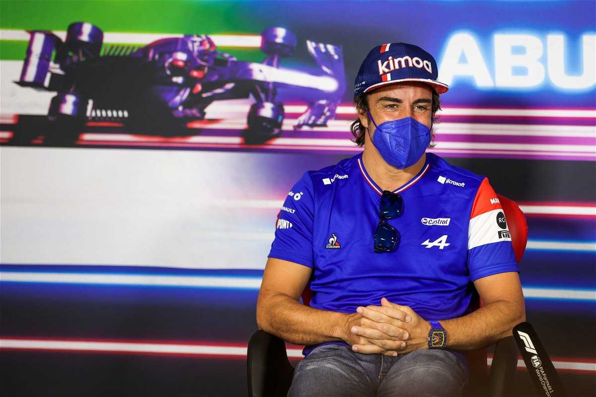 Fernando Alonso répond aux accusations de conduite "ridicules" d'Alex Albon au GP d'Azerbaïdjan