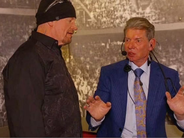 'I'm The One': l'ancien dirigeant de la WWE s'attribue le mérite d'avoir attiré The Undertaker hors de la WCW pour accepter l'offre de Vince McMahon