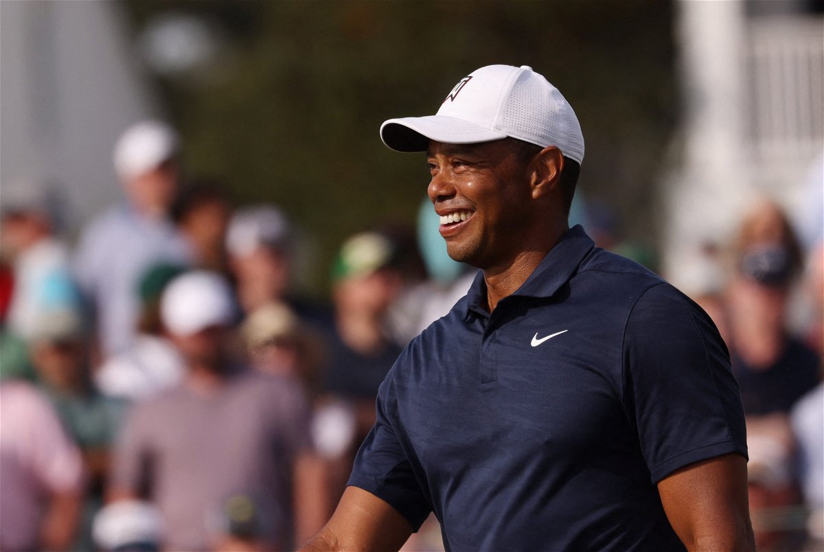 "J'ai frappé des milliers de balles, les mains saignaient, j'avais mal, juste pour pouvoir jouer…" : Tiger Woods a rappelé les puissants conseils de son père lors de sa cérémonie HOF