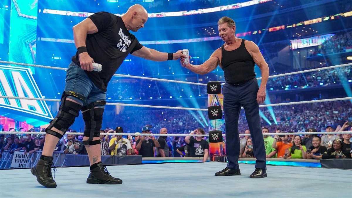 "J'essaie juste de digérer ça": Stone Cold Steve Austin et Vince McMahon ont réalisé le rêve d'enfance d'une star de la WWE de 24 ans