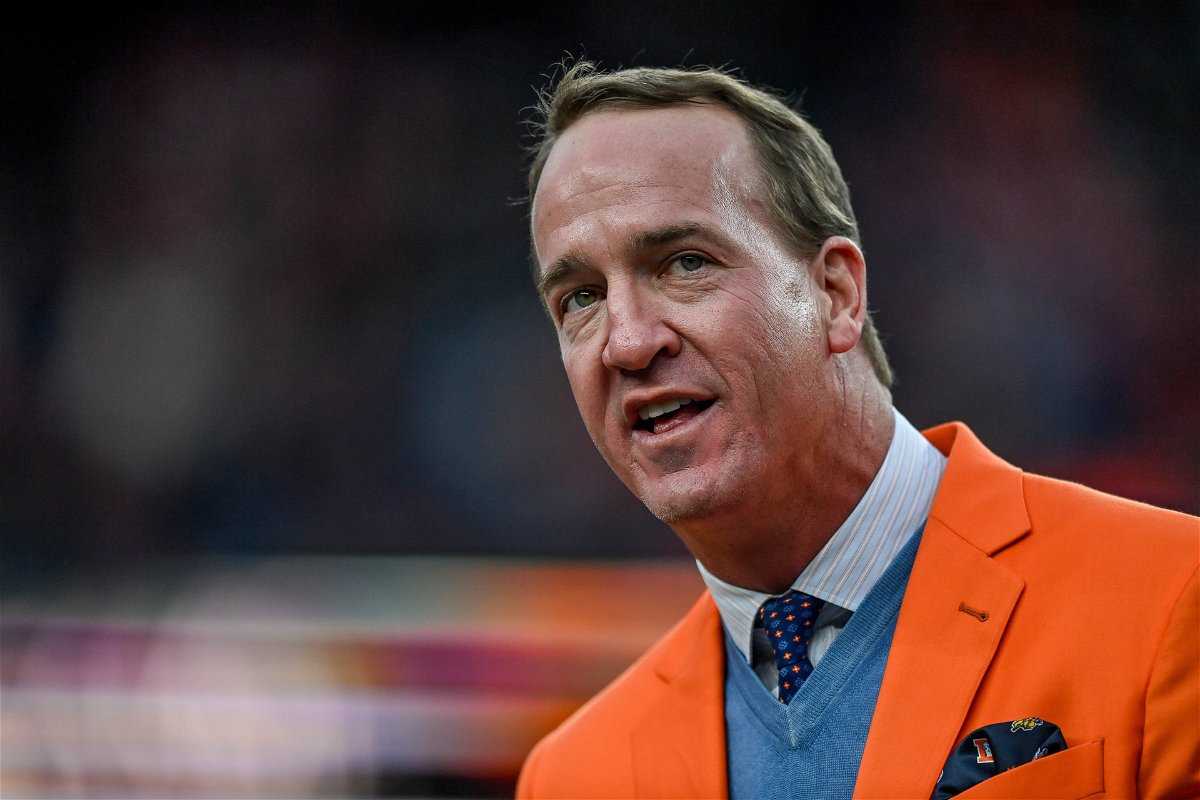 La légende de la NFL Peyton Manning a eu des ennuis juridiques pour sa remarque "Idiot Kicker" sur l'ancien coéquipier des Colts d'Indianapolis