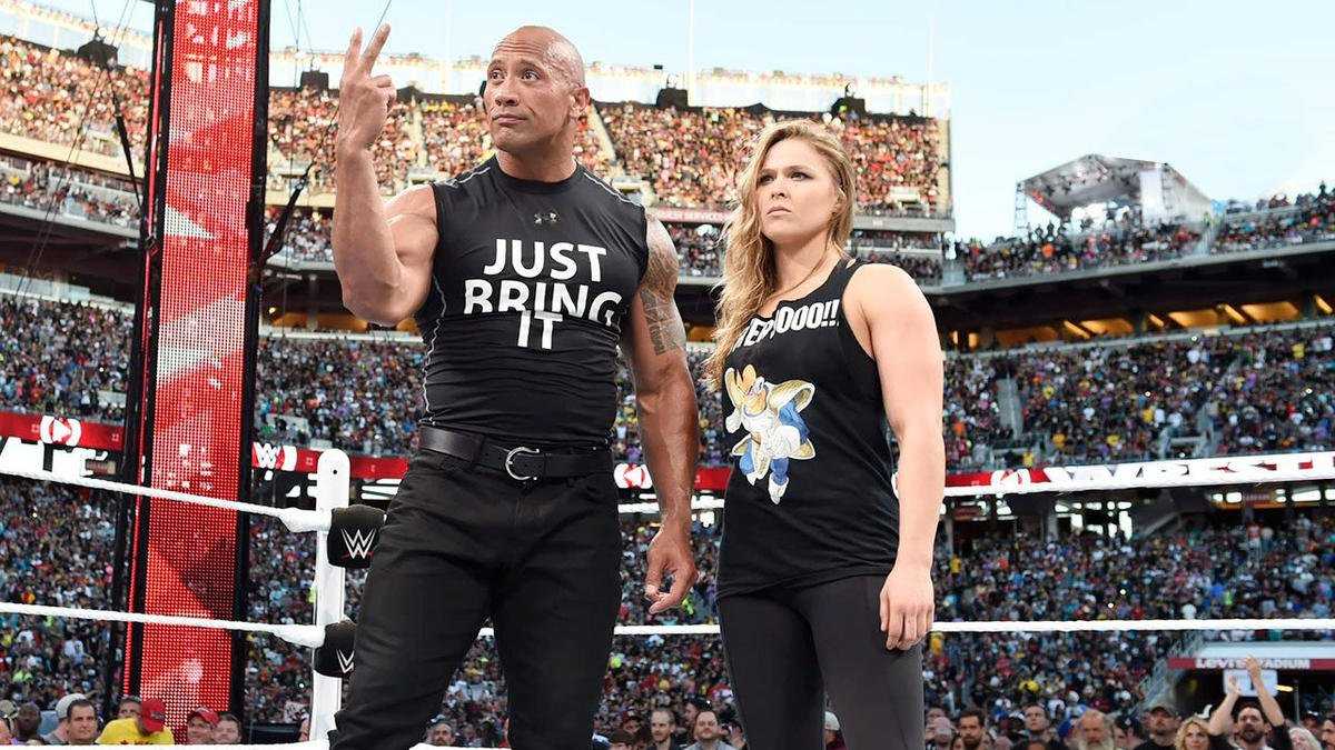 RAPPORTS: Dwayne Johnson et Ronda Rousey sur le point de figurer dans deux matchs épiques à WrestleMania 39