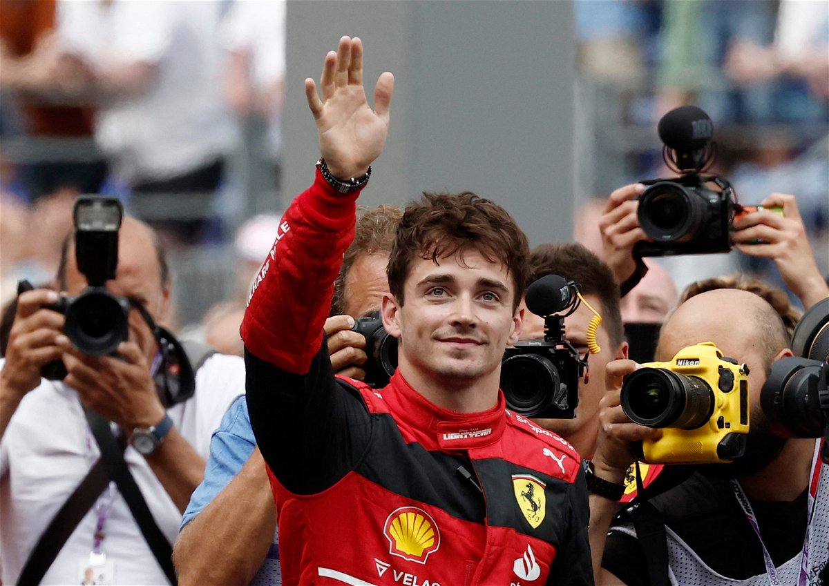 Charles Leclerc arrive à Silverstone dans Regal 73 millions de dollars Jet salué «Ferrari of the Skies»