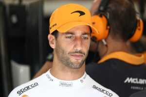 L'ancien champion de F1 donne un test de réalité brutal à Daniel Ricciardo sur le remplacement de Lewis Hamilton chez Mercedes