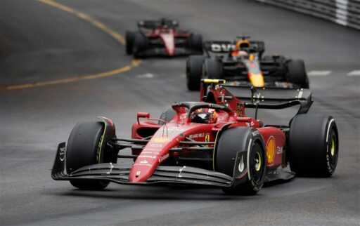 “Les jeux d’esprit commencent déjà” : Ferrari fait un geste sournois pour voler les jours de tonnerre de son rival Red Bull avant le début de la saison