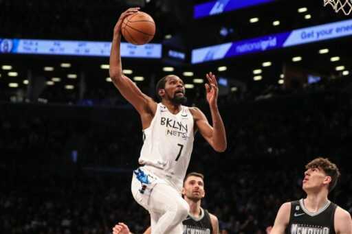 “NBA a été un jour à boire”: le blockbuster Kevin Durant Deadline Day News fait que les fans de Nets ébahis perdent confiance en la loyauté
