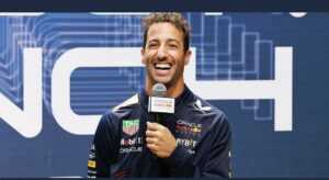 Tout en remplissant le rôle de Red Bull, Daniel Ricciardo taquine l'apparition de NASCAR sur le sol américain