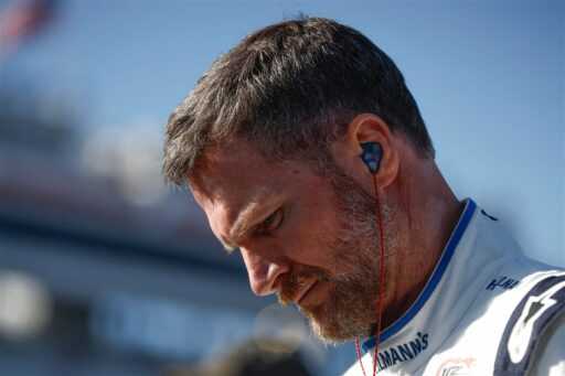 « Sommes-nous en train d’apprendre quelque chose ? » : Dale Earnhardt Jr souligne qu’un aspect des pilotes de NASCAR pourrait croire qu’il s’agit d’une « perte de temps »