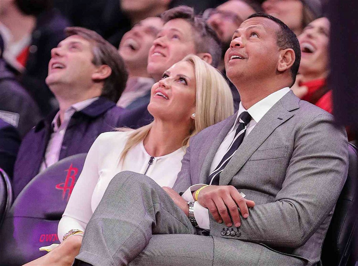 Alex Rodriguez et sa petite amie Jaclyn Cordeiro profitent de la glorieuse confrontation LeBron James-Stephen Curry pendant que Zendaya devient virale depuis les tribunes