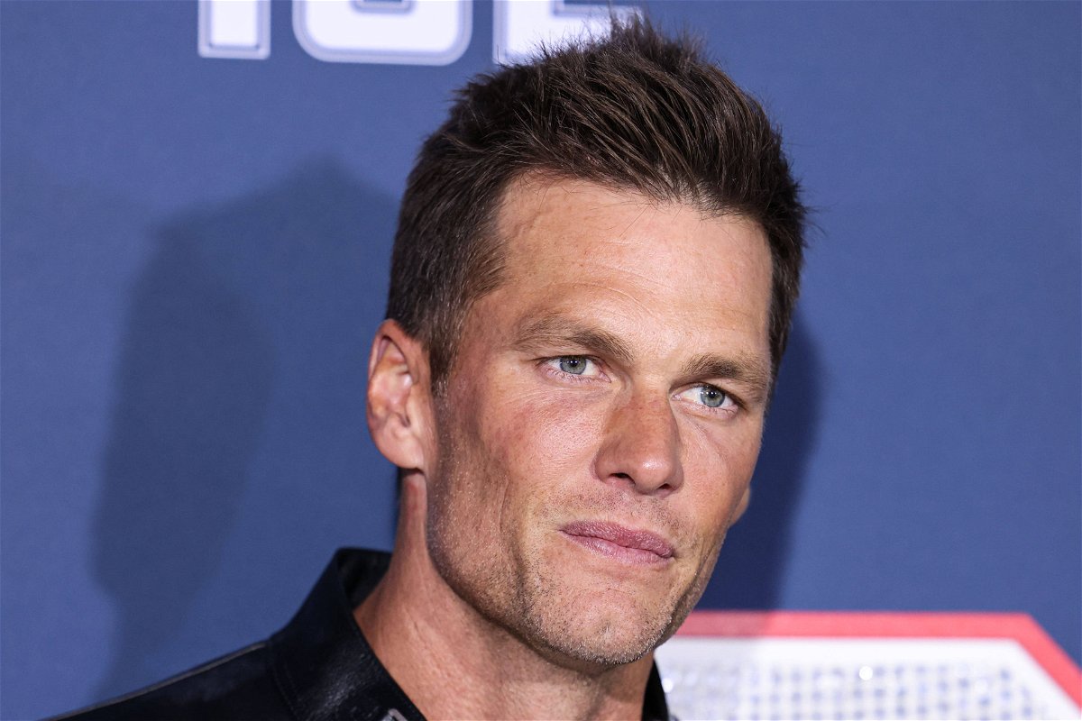 L'ami de 500 millions de dollars de Tom Brady, divorcé, révèle 3 grandes raisons pour lesquelles il est encore "plus occupé" après sa retraite avec chagrin