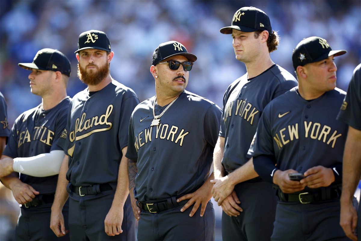 "Pire organisation de course au baseball": la révolte des fans des Yankees de New York en colère alors que le diagnostic de Tommy John de Pitcher marque un échec commercial majeur