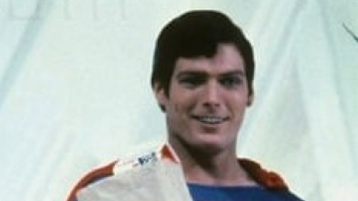 "J'aurais aimé qu'il soit encore avec nous": 19 ans après sa mort tragique, la vidéo refaite à neuf de OG Superman Christopher Reeve laisse le monde du fitness émouvant