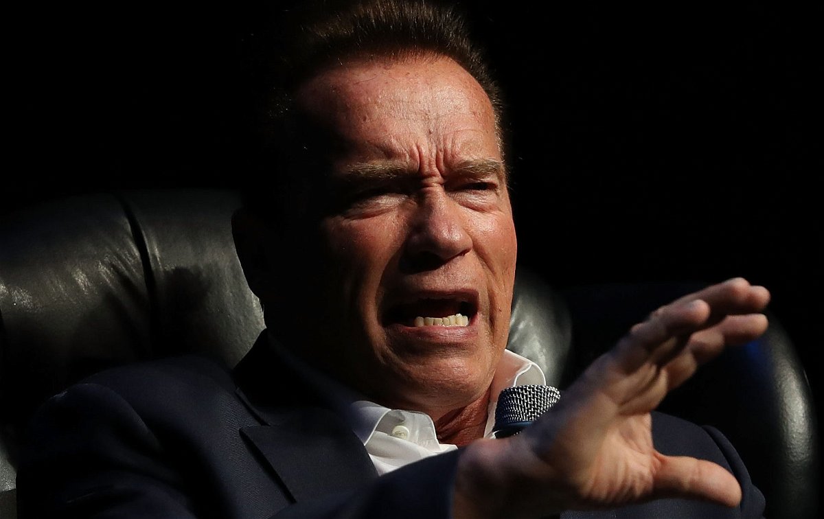 "Je ne peux pas revenir en arrière et refaire ces choses" : malgré ses regrets, Arnold Schwarzenegger pense que penser à changer le passé "est un gaspillage"
