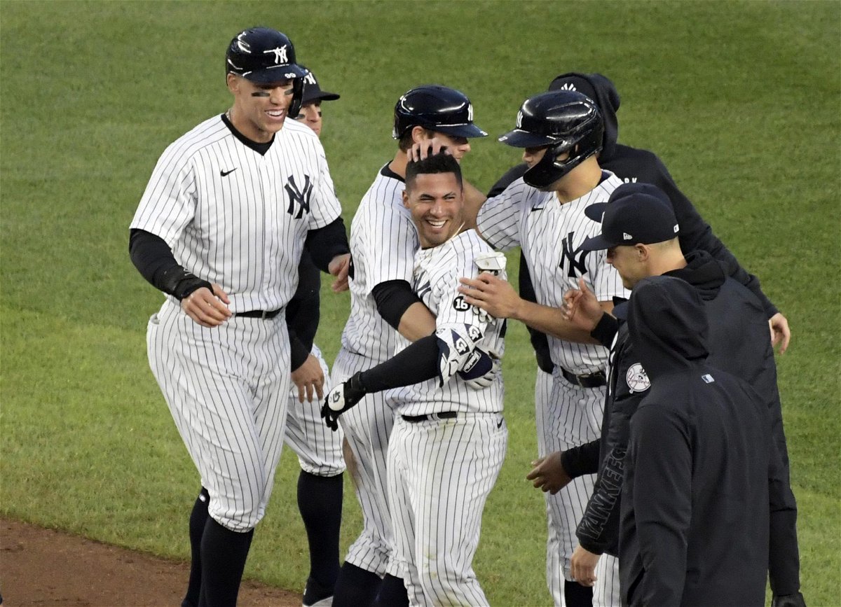 Les New-Yorkais se moquent impitoyablement du joueur de base des Yankees avec un rappel de «dernière place» alors que la farce virale du «chat» refait surface avant une sortie désastreuse