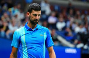 La bombe du Titan à 1 000 000 000 $ pour Novak Djokovic suscite la colère des fans qui blâment la sortie « horrible » de son retour au tennis